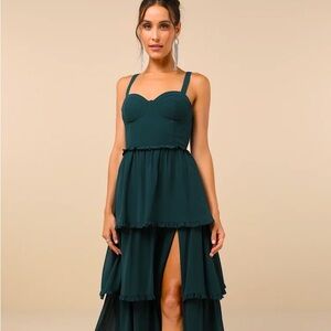 Brand new Lulu’s dress! Perfect for any formal occasion.